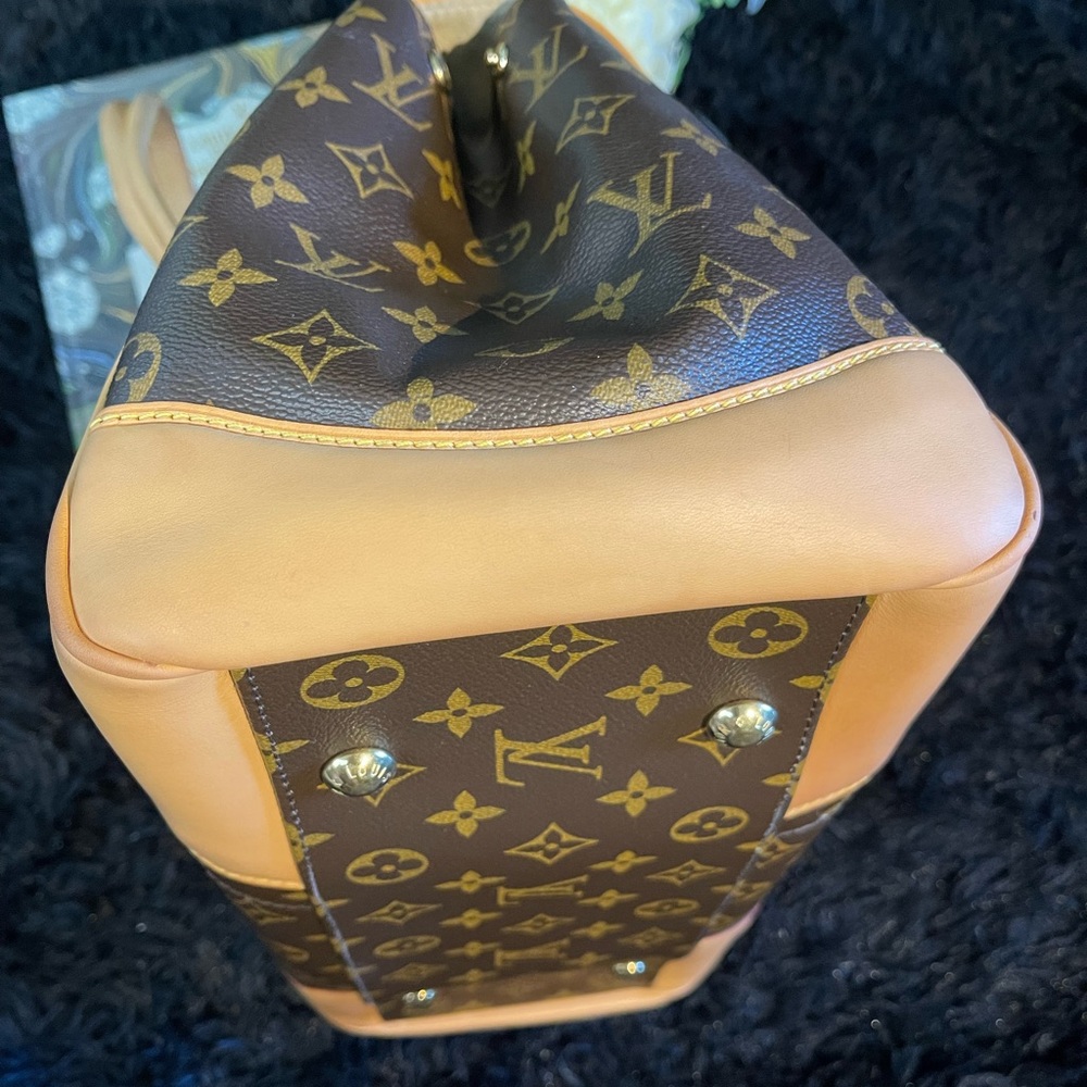 Authentic Louis Vuitton Beverly GM - Picture 10 of 14